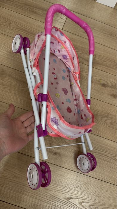 Коляска для кукол