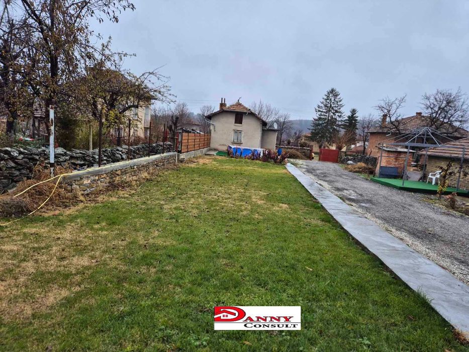 Продава се Къща в Велико Търново, Акация - 100 кв.м за 317 €/кв.м - Снимка #2