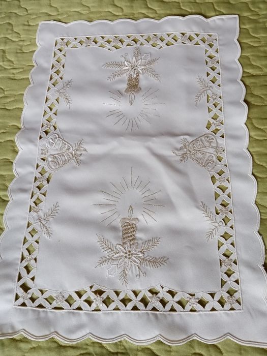 Коледни покривки и тишлайфери