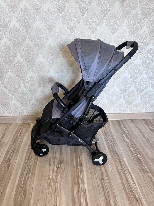 Коляска Mstar прогулочная