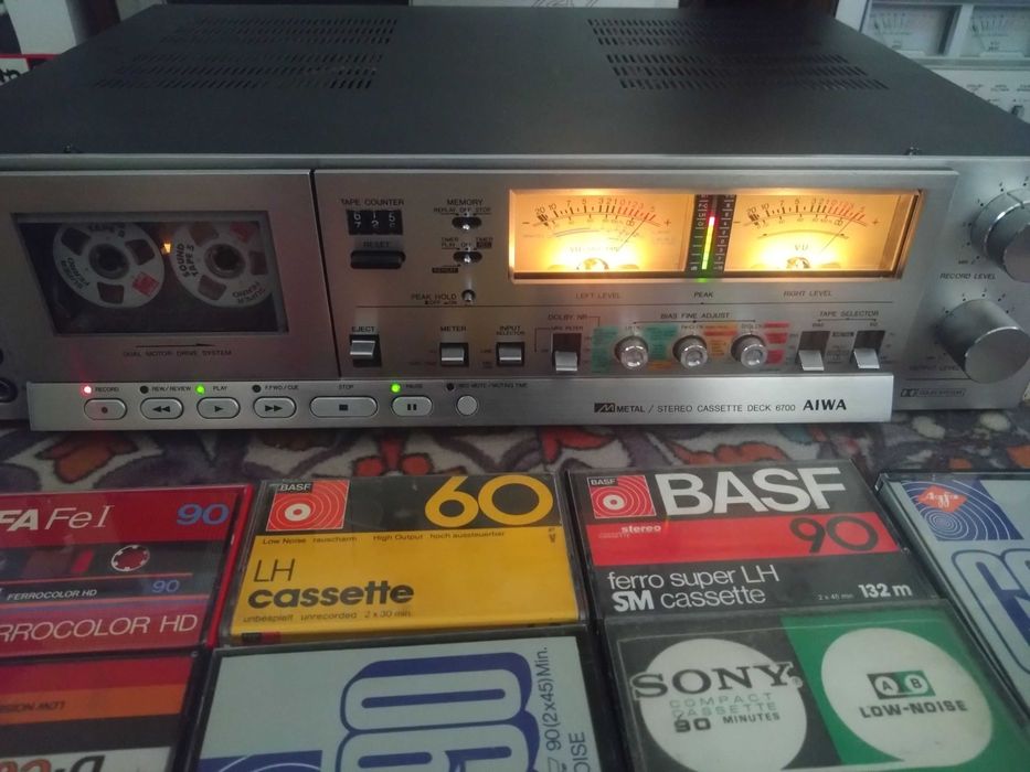 AIWA AD-6700 /2-Head /2-FG Motor /cassette deck Argintiu