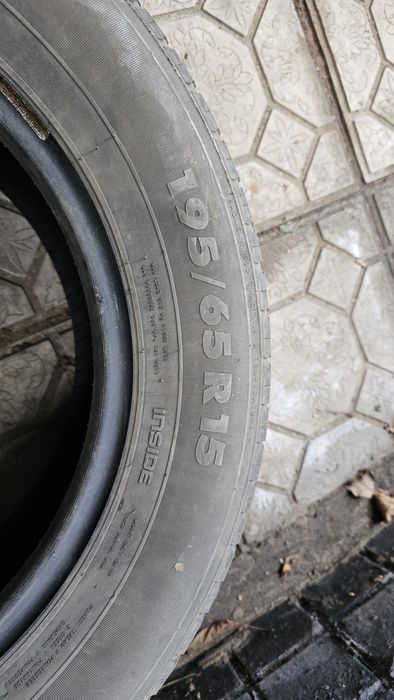 Продам комплект шин