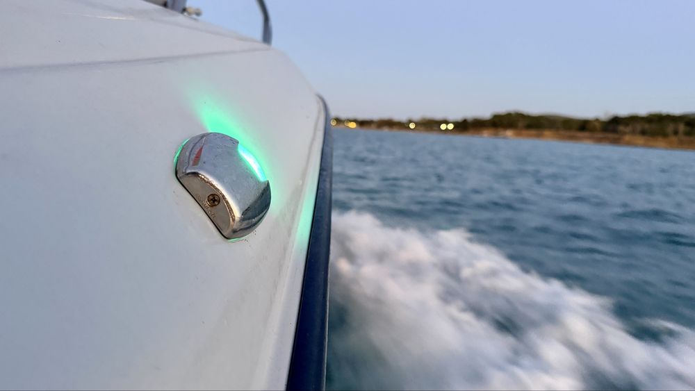 ЛОДКА Clear Libra Open 750