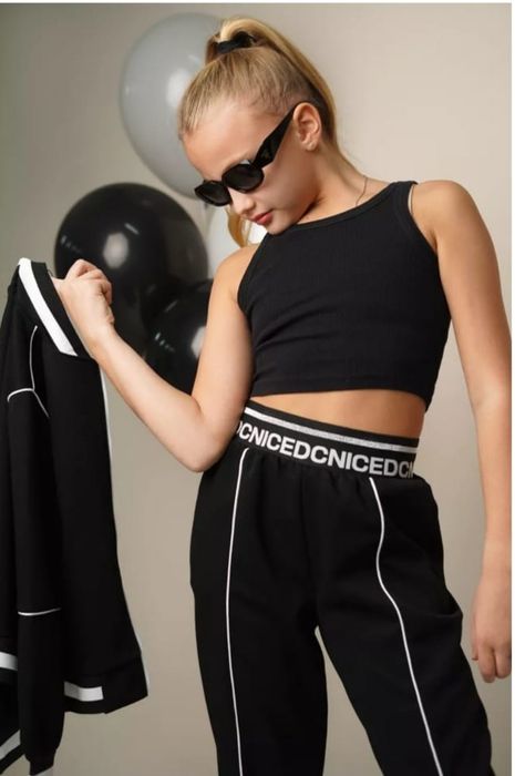 Спортивный костюм для девочки