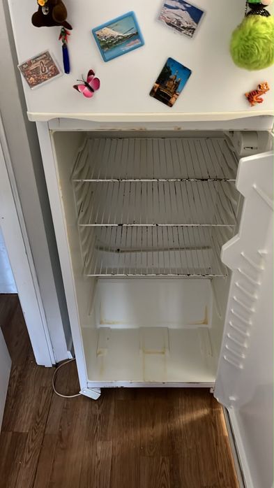 Продам холодильник