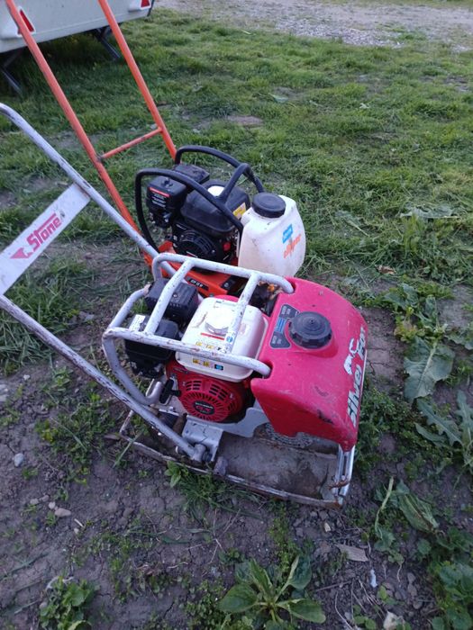 Placa vibratoare talpa compactoare broscuță pt pavele pământ piatra