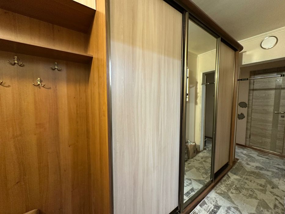 Шкаф купе продаю