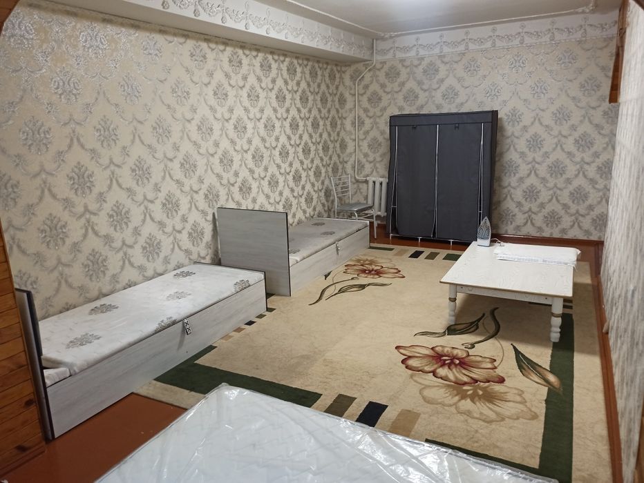 БЕЗ МАКЛЕР!! Дружба метро якинида квартира ижарага берилади