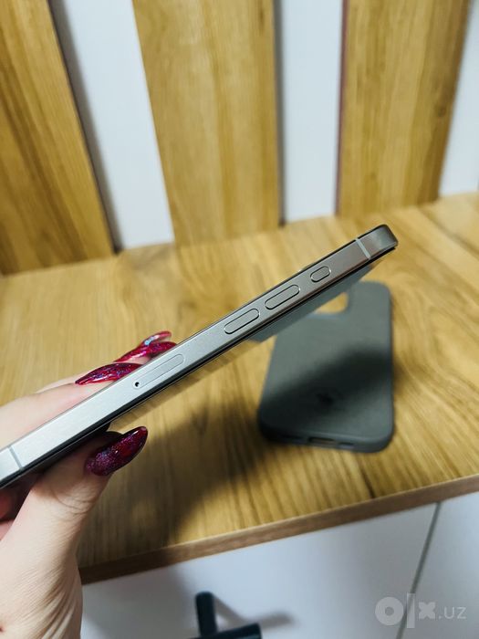 Продам Iphone 15pro 256ГБ 98% ёмкость. В идеальном рабочем состоянии.