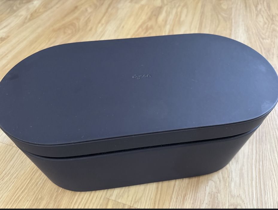 Продам дайсон оригинал