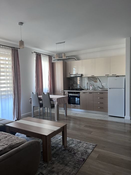 Apartament cu doua camere de inchiriat
