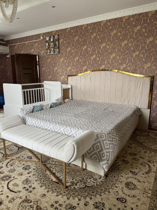 Спальный гарнитур