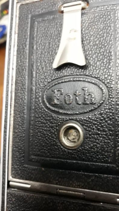 Aparat foto FOTH cu geanta de piele originala vechime 100 de ani