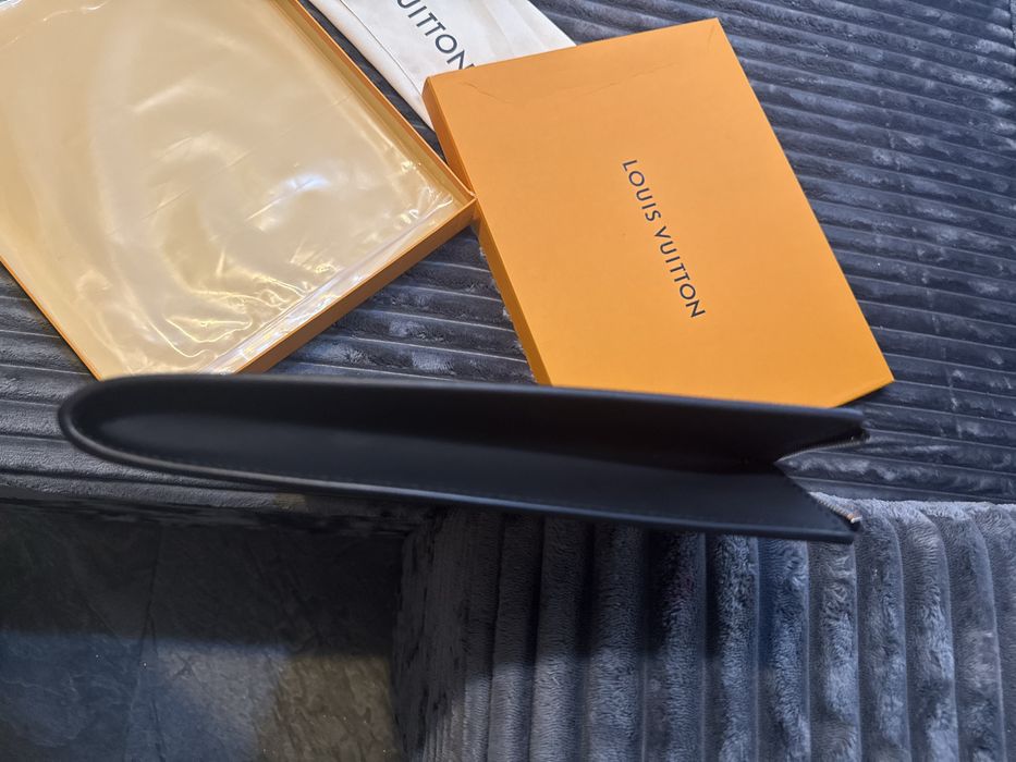 Vand geanta (plic) louis vuitton