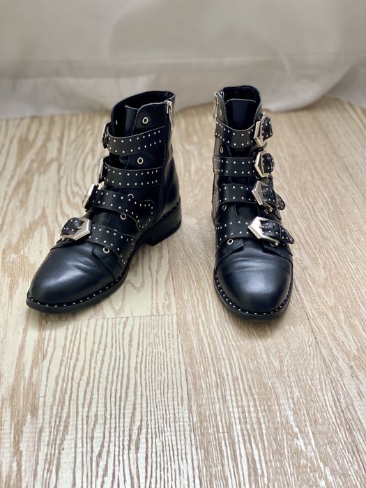 Дамски черни боти FABIANO с капси и каишки, естествена кожа