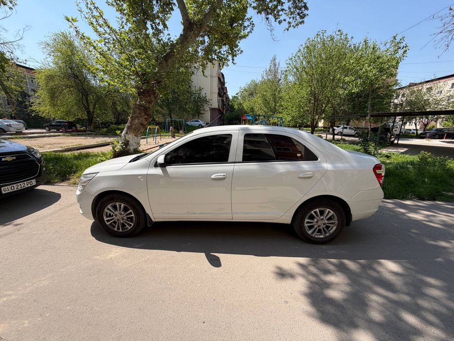 Chevrolet Cobalt, 4 позиция 2014 йил, метан гази бор сотилади