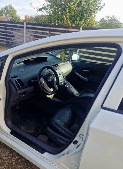Toyota Prius Hybrid 2012 1.8 L benzina+GPL omologat stare foarte buna