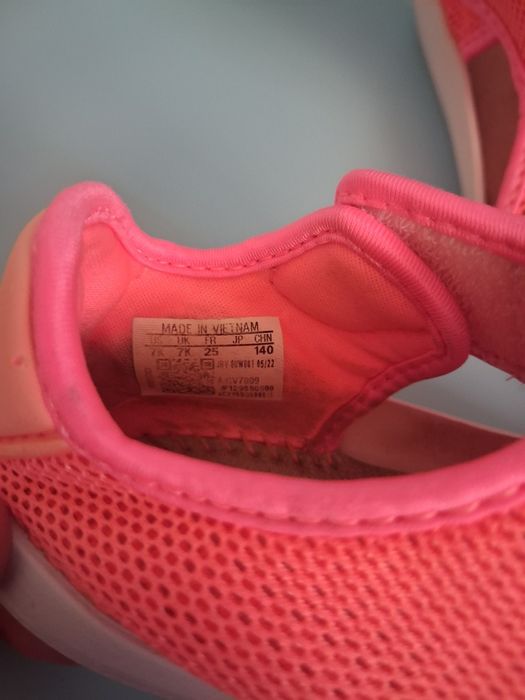 Сандали Nike Jordan, Adidas и маратонки