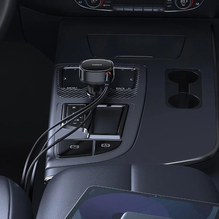 Зарядно устройство за кола baseus enjoyment usb-c с usb-c / lightning