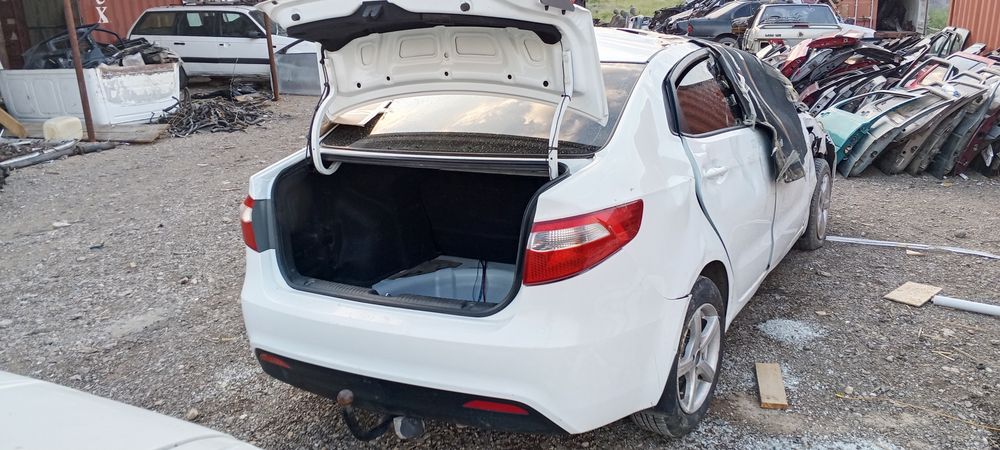 Kia Rio 2014 года механика 1.6