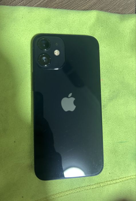 Iphone 12 mini.