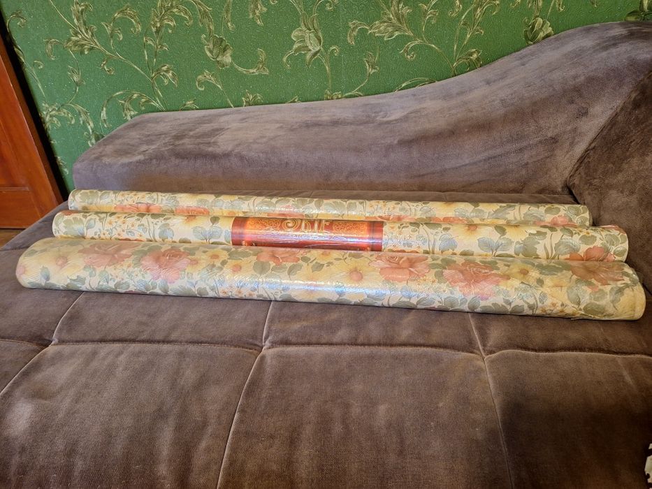 Обои шелковые для комнат 3рулона.