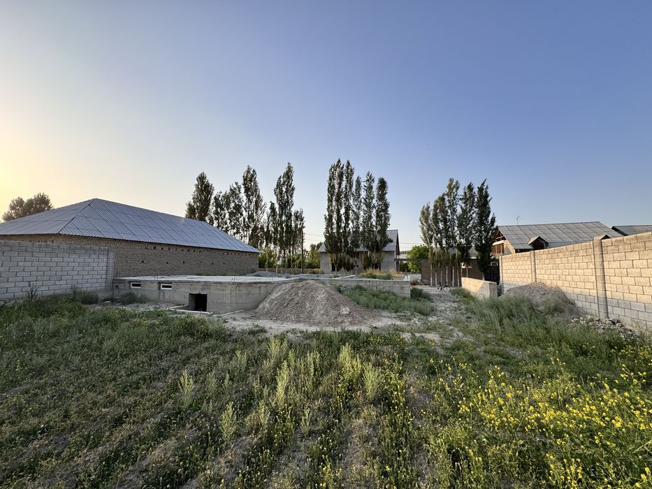 Ер участка сотилади