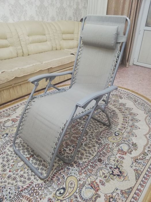 Продам шезлонг, продам шезлонг.