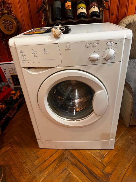 Пералня INDESIT