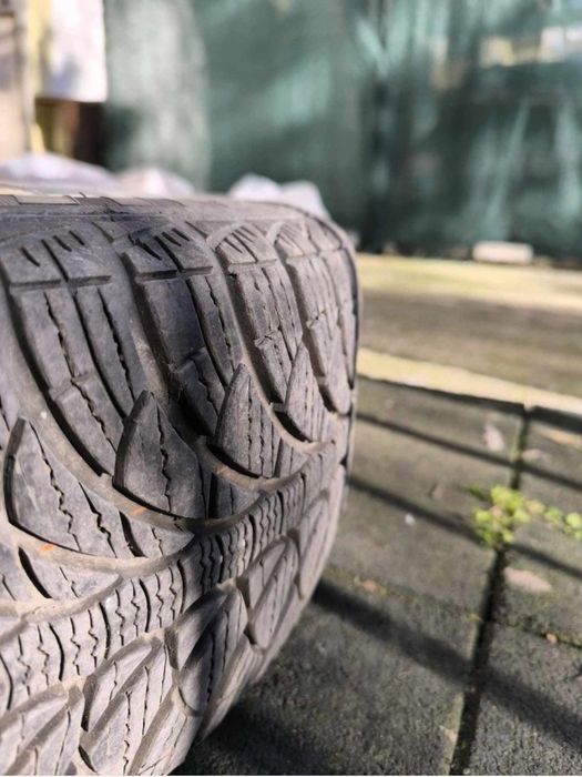 Джанти за Мерцедес с оригинални тасове и зимни гуми 205/55/16