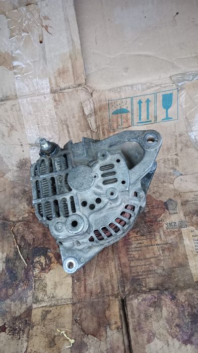 Генератор от Галант Митсубиси  2003 года