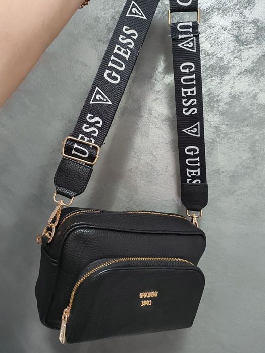 Poșete pe stoc reduse