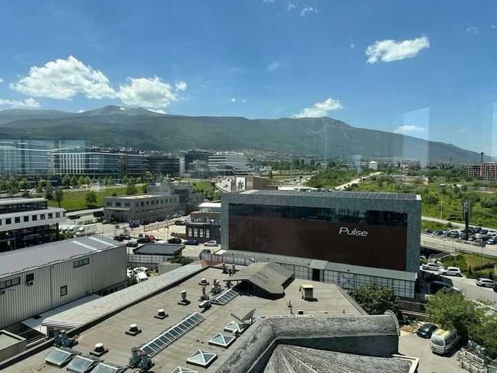 Дава се под наем Офис в София, Младост 4 - 627 кв.м за 9405 € - Снимка #4