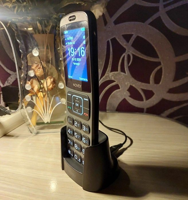 Mobil telefon Novey D10