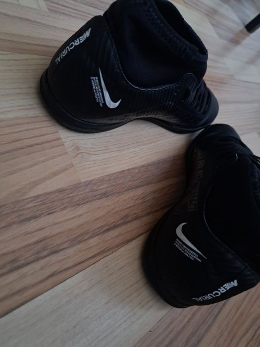 Mercuriale nike de sala