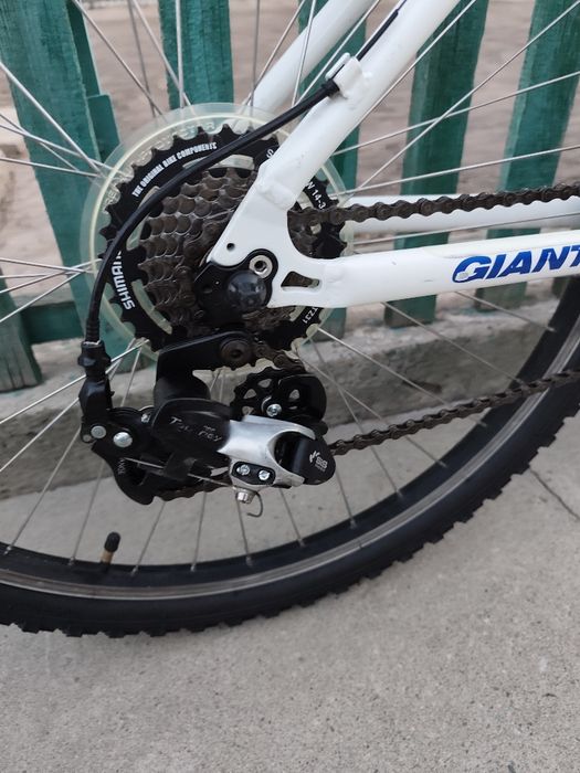 Продам велосипед Giant на 26 колёсах