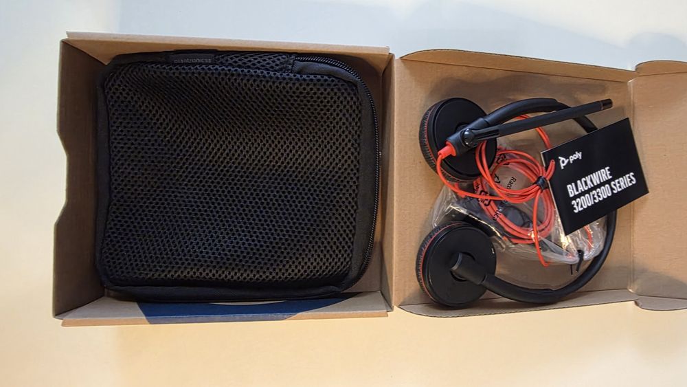 Căști profesionale Poly (Plantronics) Blackwire 3325 - NOI