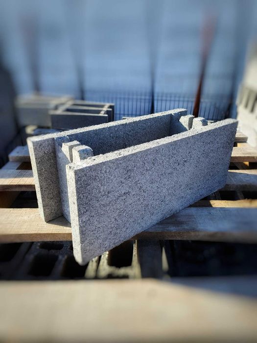 BOLTARI Zidarie/Fundatie/ Garduri / stalpi gard -Jardiniere