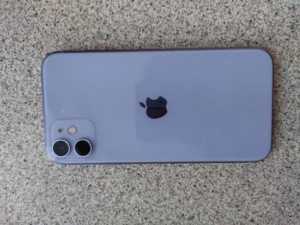 Продам Apple iPhone 11