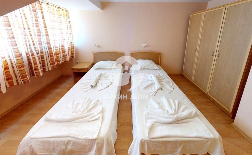 Продава се Тристаен апартамент в к.к. Слънчев бряг - 116 кв.м за 479 €/кв.м - Снимка #8