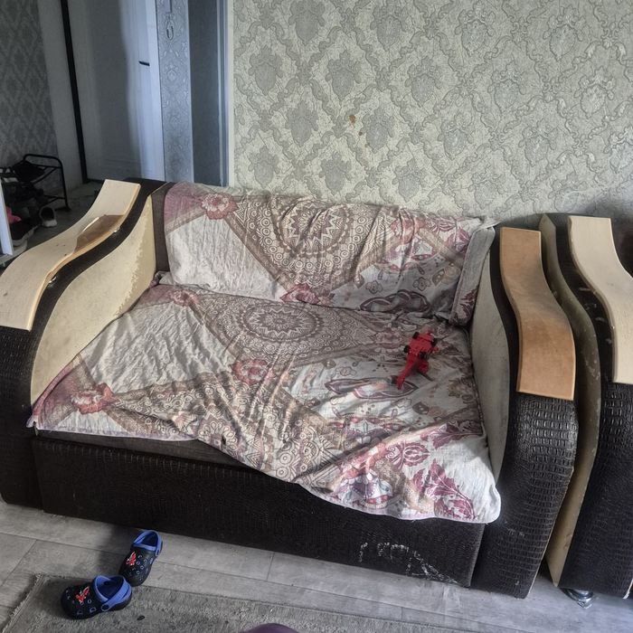 Продам два дивана по 10000