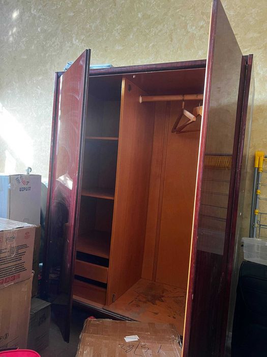 шкаф дерево прочный