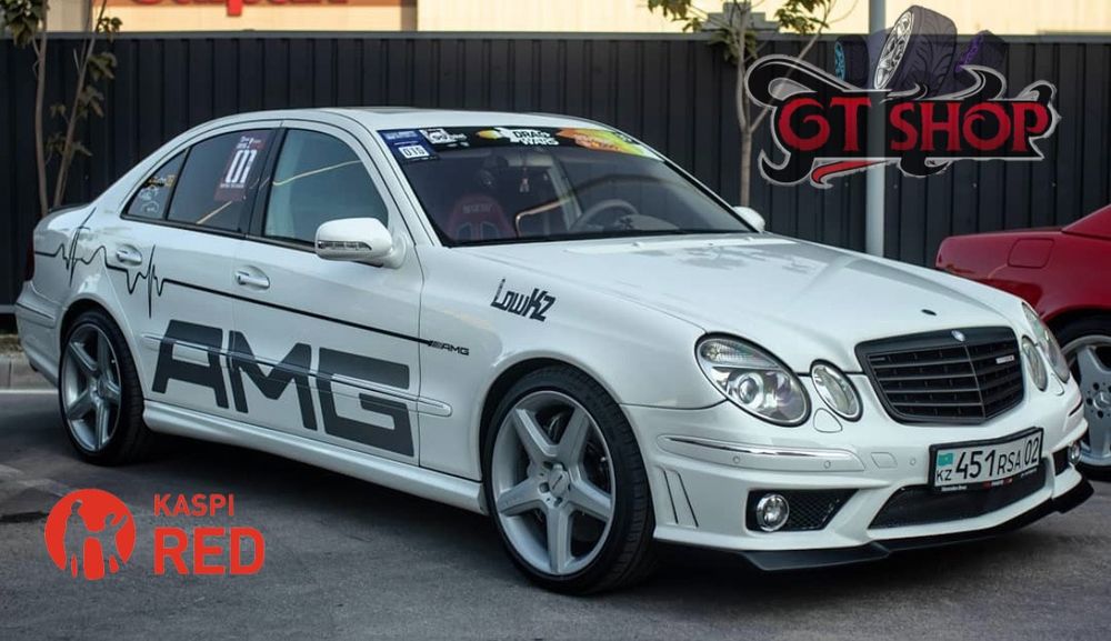 Бампер на мерседес w211 e63 AMG