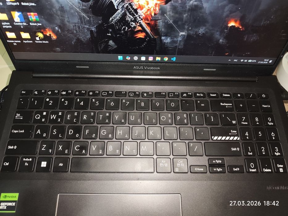 Продам ноутбук в хорошем состоянии Asus vivobook 16x k3605zf