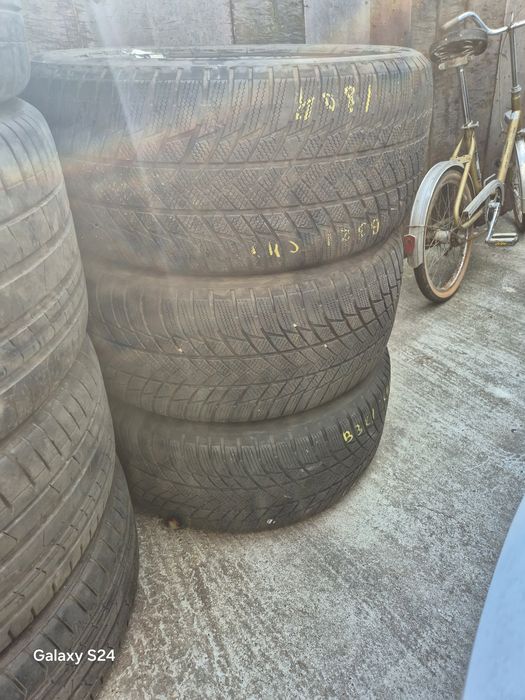 Cauciucuri 22si 19  de X5   vara si iarna pirelli runflat vara 1 set 22 si de iarna 1 set  265 50 19