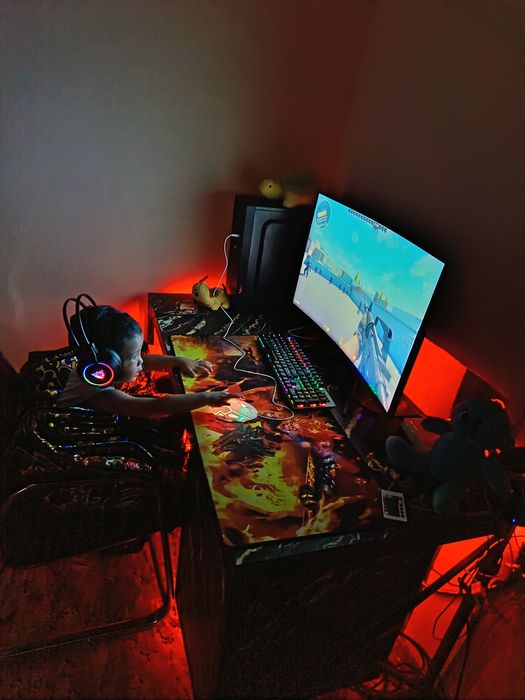 Full kompyuter sotiladi,