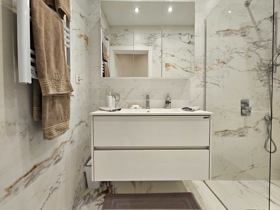 Продава се Тристаен апартамент в София, Център - 105 кв.м за 5505 €/кв.м - Снимка #8