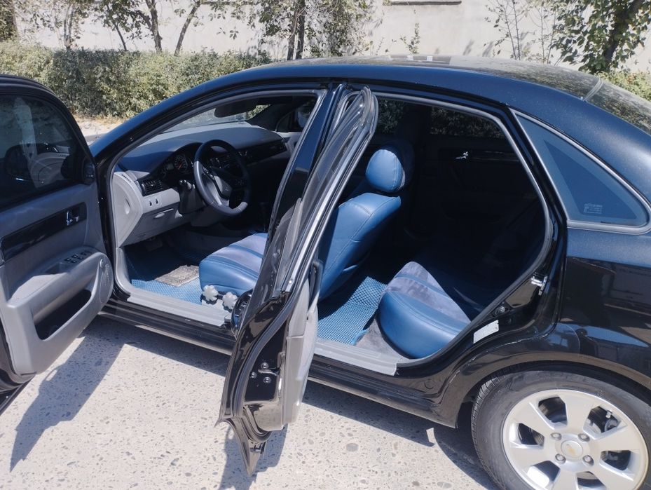 Qora jentra moshina idial