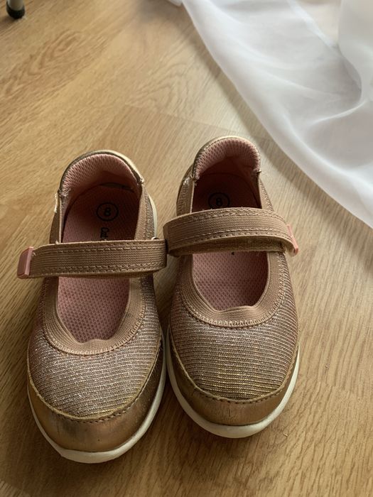 Papucei fetite marimea 25