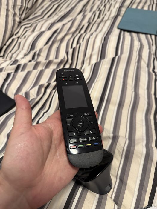 Telecomanda Logitech Harmony Touch